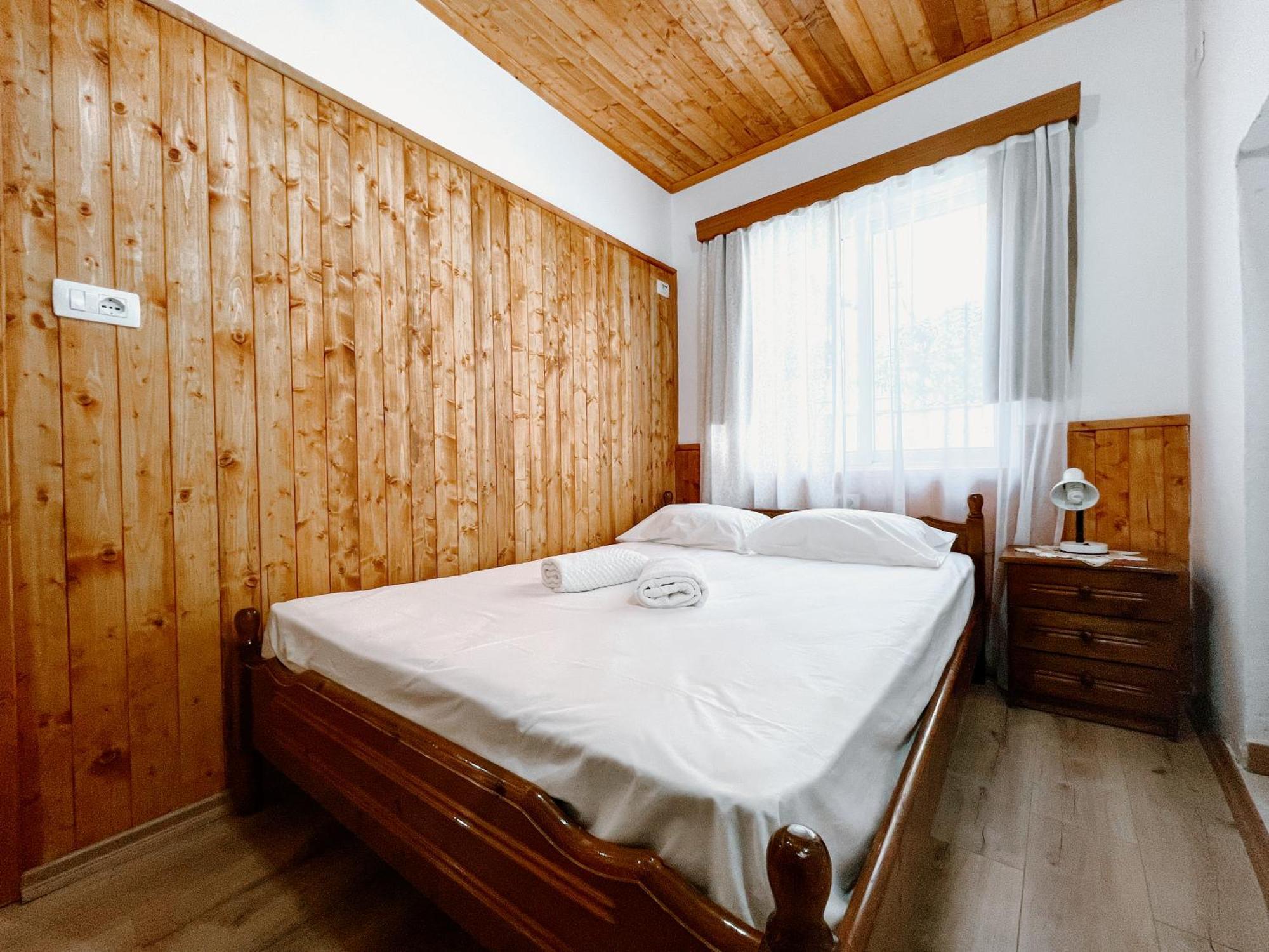 Daors House Apartment จีโรคาสเตอร์ ภายนอก รูปภาพ